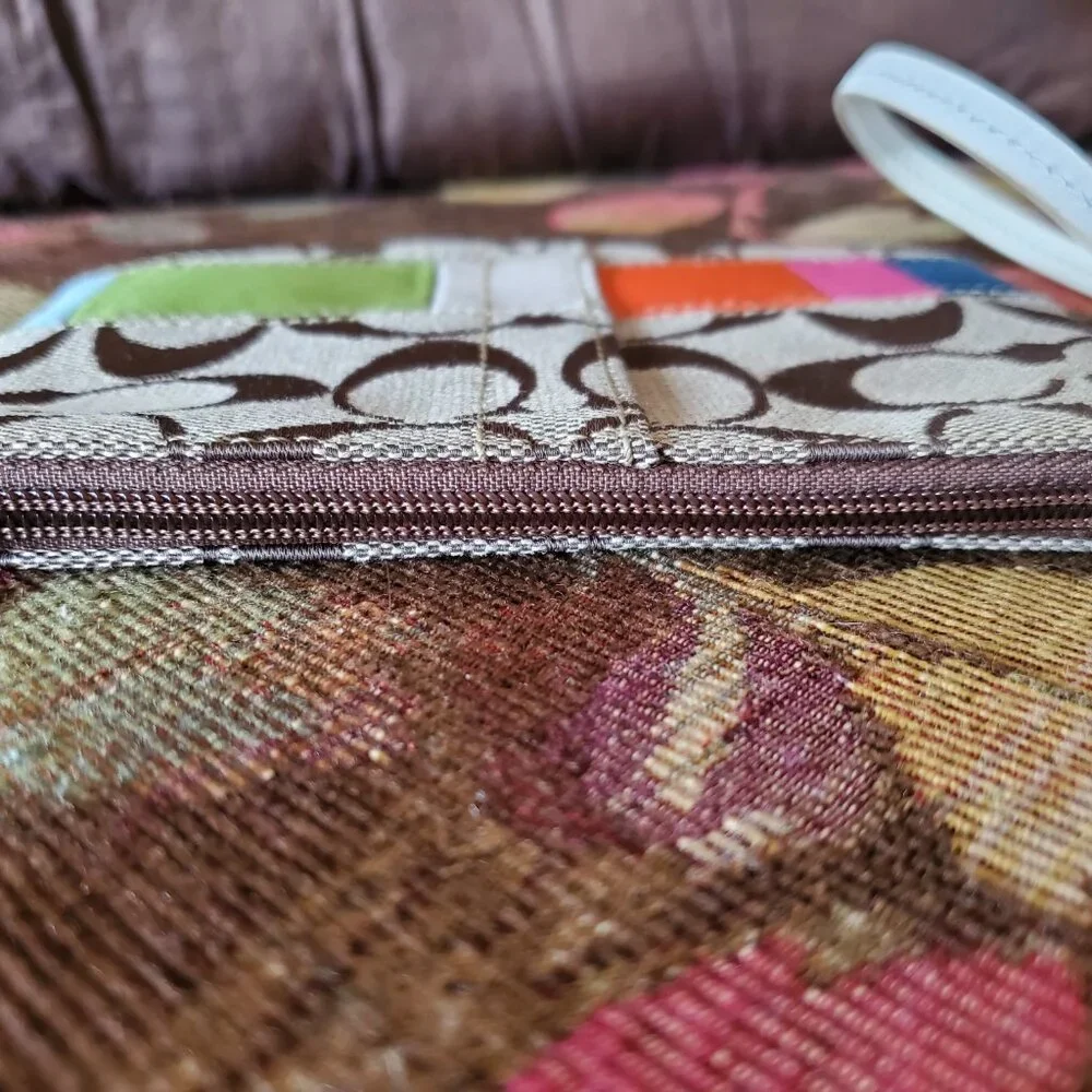 Coach Signature Stripe Wristlet A0749-40542 - Picture 5 of 8